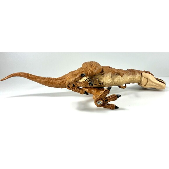 Jurassic World Thrash 'n Throw Tyrannosaurus Rex Action Figure Tested - Picture 7 of 11